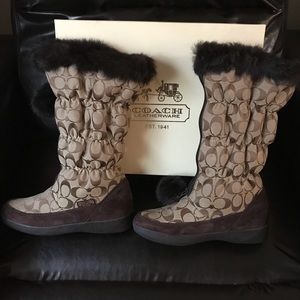 Coach Boots With Real Fur. Make an Offer! Size 8